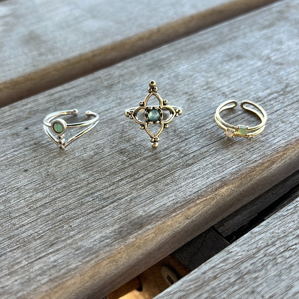 Three rings - Picture 2 of 5